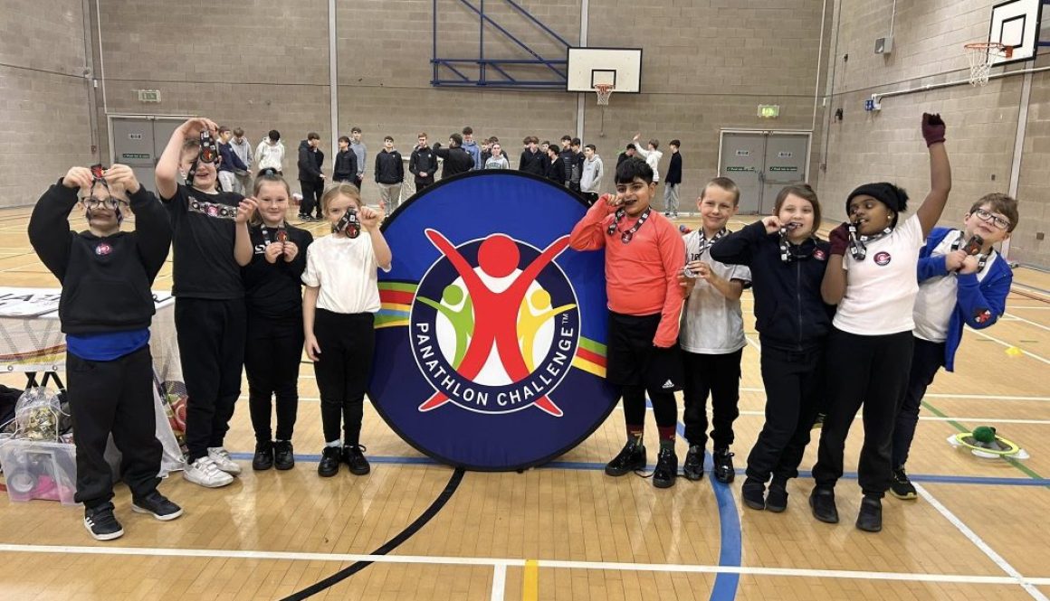 587817033_1295001982662302_5491920597402969432_n